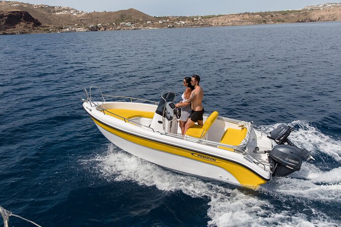Self-Drive License-Free Boat Rental in Santorini from Vlichada - Key points at a glance