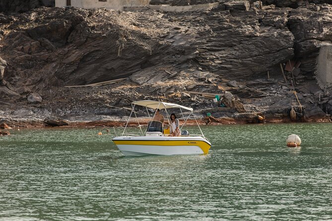 Self-Drive License-Free Boat Rental in Santorini from Vlichada - Getting started at Vlichada