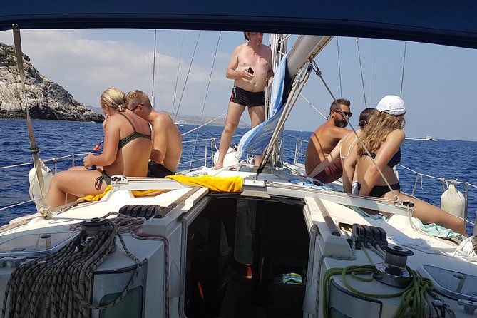 Single day Sail boat cruise with swimming, snorkeling, drinks and lunch - Swimming stops at bays, beaches, and coves