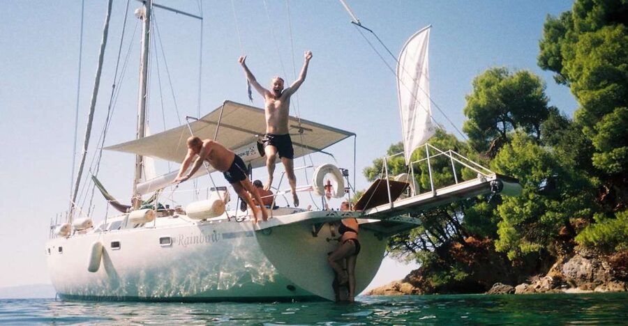 Skiathos: Day-Sailing Tour with Lunch on Board - Sailing between Skiathos, Skopelos, and nearby islands