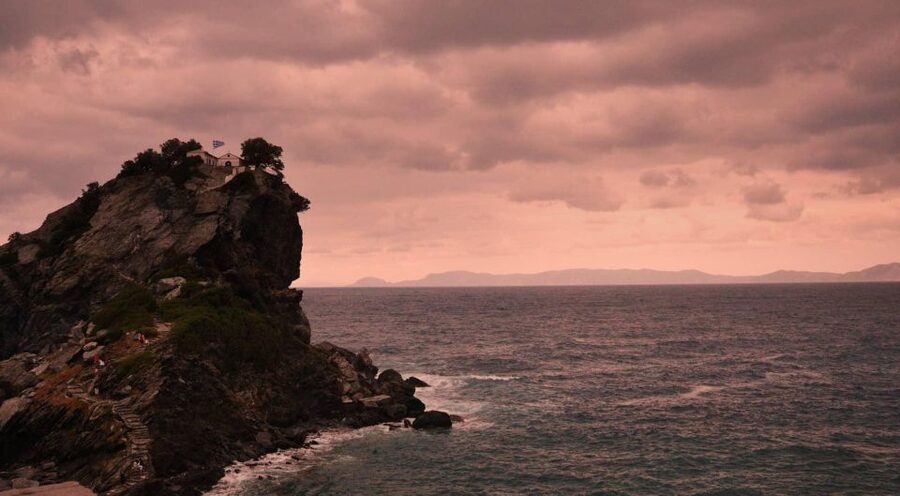 Skopelos: Mamma Mia Filming Locations Tour - Timing, Heat, and Crowds