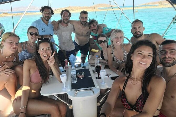Small group,pass by Delos,swim in Rhenia,snap LVenice, free trans - Lunch, wine, and the social side of the boat
