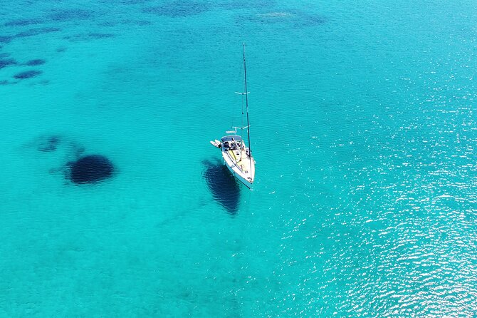 Small group,pass by Delos,swim in Rhenia,snap LVenice, free trans - Who will enjoy this trip most?