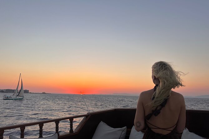 Sunset Cruise with Greek BBQ & Unlimited Aperol Spritz, Beer Wine - Unlimited Aperol Spritz, wine, and beer