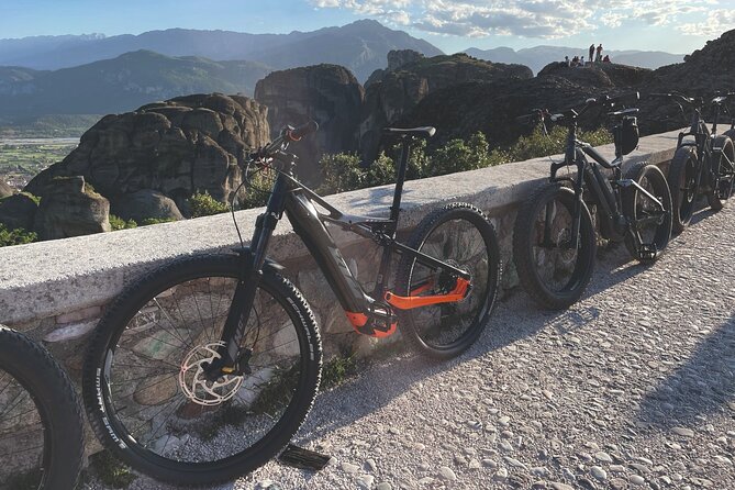 Sunset Meteora Tour on E-Bike - The downhill return to Kalambaka