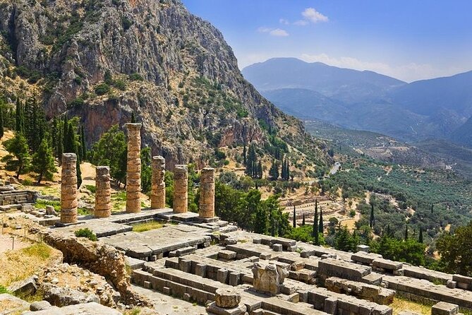 Thermopylae The battle of the 300 Spartans & Delphi Day Tour - The hot springs: a reality check