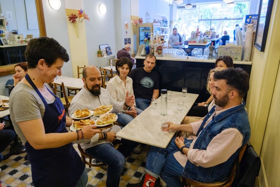 Thessaloniki: Food Tastings and Drinks tour with a Chef - Food markets where Thessaloniki does its daily shopping