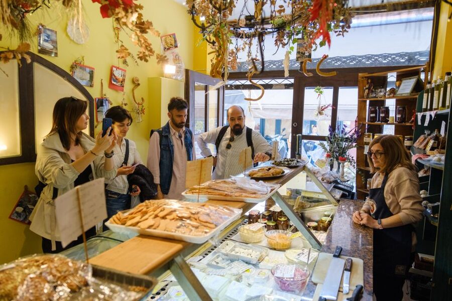 Thessaloniki: Food Tastings and Drinks tour with a Chef - Seafood, herbs, meat, and seasonal produce