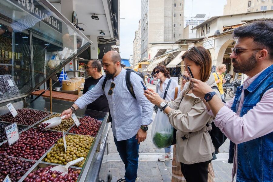 Thessaloniki: Food Tastings and Drinks tour with a Chef - Who should book this food walk?
