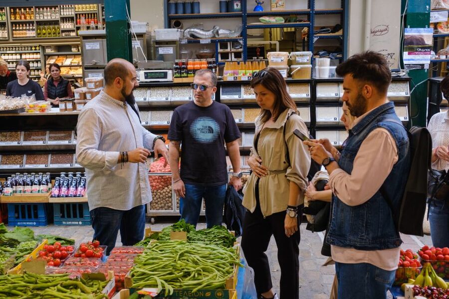 Thessaloniki: Food Tastings and Drinks tour with a Chef - Koulouri and bougatsa: Thessaloniki’s edible calling cards