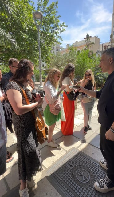 Thessaloniki Food Tour with a Local Chef - Meeting Tonia at the Grigori Lampraki monument