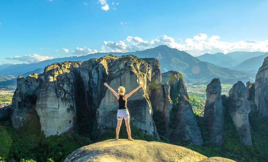 Thessaloniki: Full-Day Bus Trip to Meteora - The guide can make or break the experience