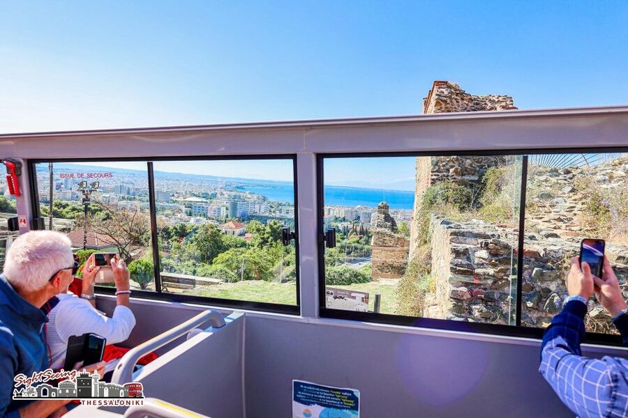 Thessaloniki Hop-on Hop-off Sightseeing Bus Tour - Audio commentary, language choices, and sound quality