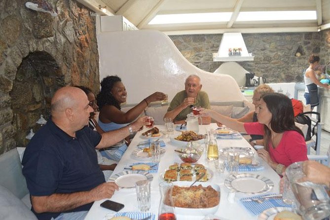 Traditional Lunch or Dinner with Drinks in Mykonos - Key points at a glance
