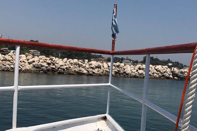 Turtle Spotting Cruise in Zakynthos - Searching for loggerhead turtles near Laganas