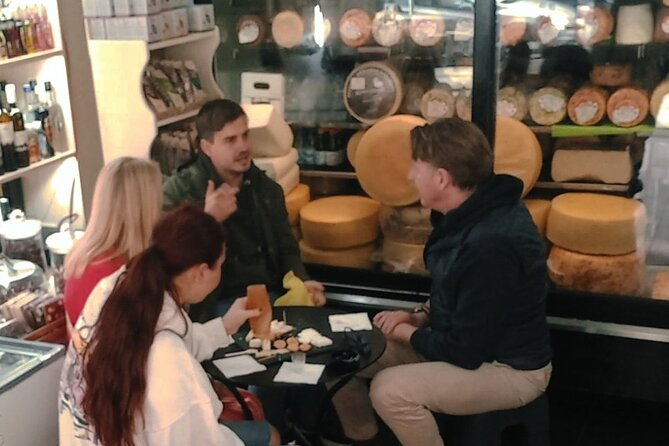 Walking “Food tasting tour” in the town of Chania - Cheese, olives, and the everyday Cretan table