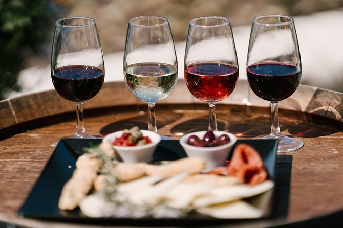 Wine Tour Santorini - The Guides Make a Big Difference