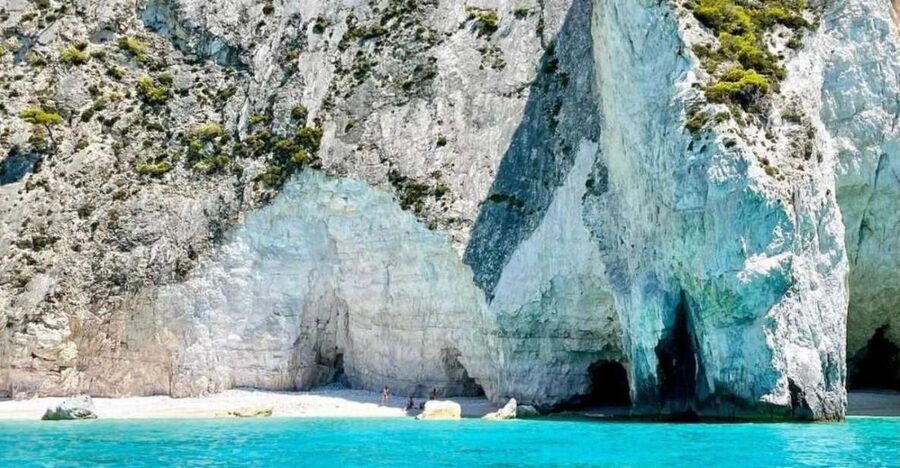 Zakynthos: Boat Rental - Five useful things to know before you go