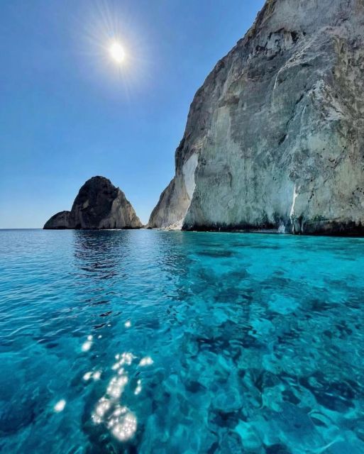 Zakynthos: Boat Rental - Safety, instructions, and the choice of an operator