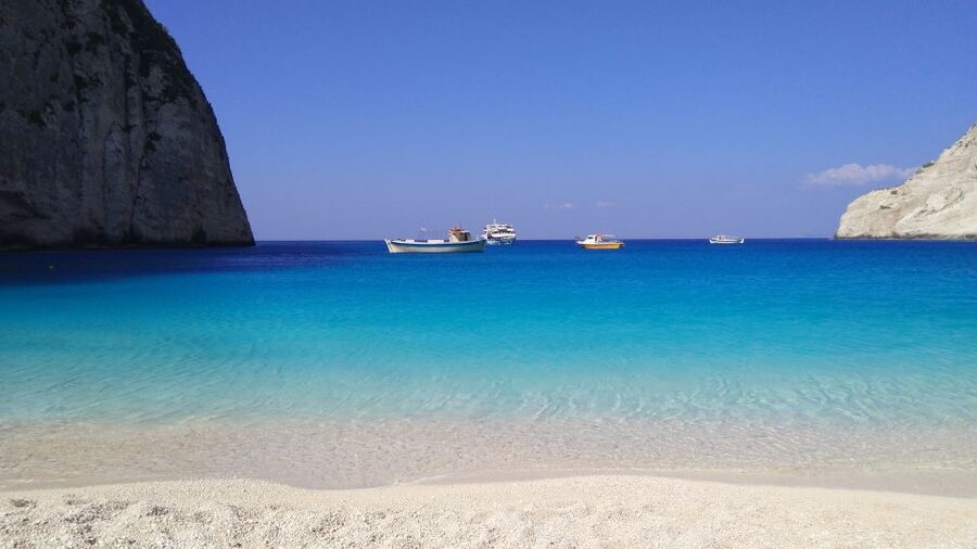 Zakynthos: early morning Shipwreck,Blue Caves and view point - What $100 buys you