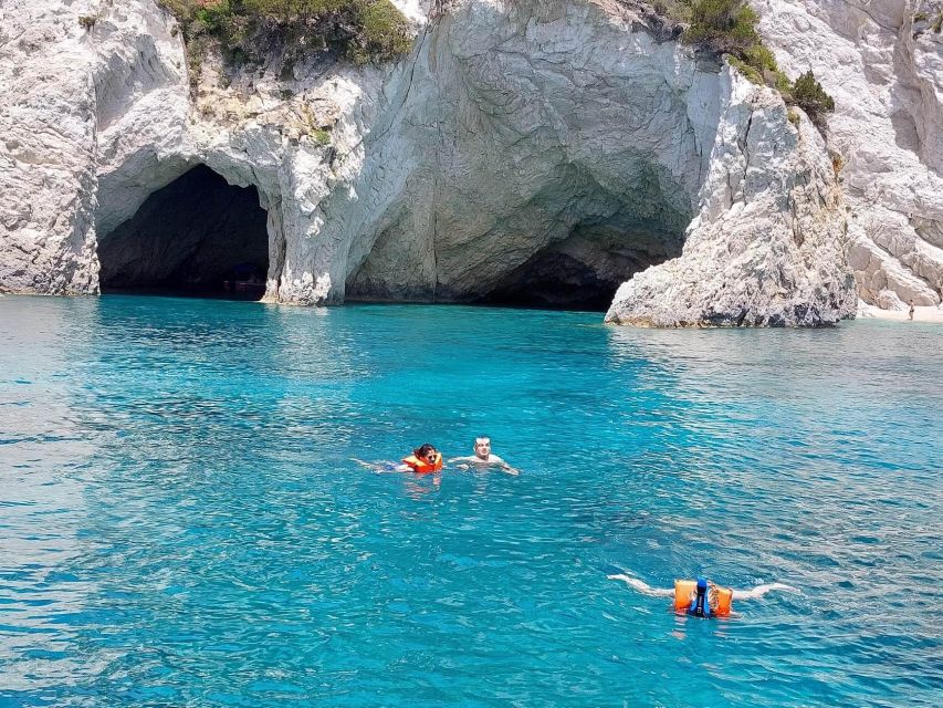 Zakynthos: Half-Day Tour to Turtle Island and Keri Caves - Cameo Island and its wooden bridge