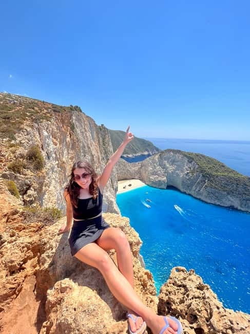 Zakynthos: Private Shipwreck & Blue Caves Tour by Land & Sea - Xigia and Makris Gialos bring the first water stops