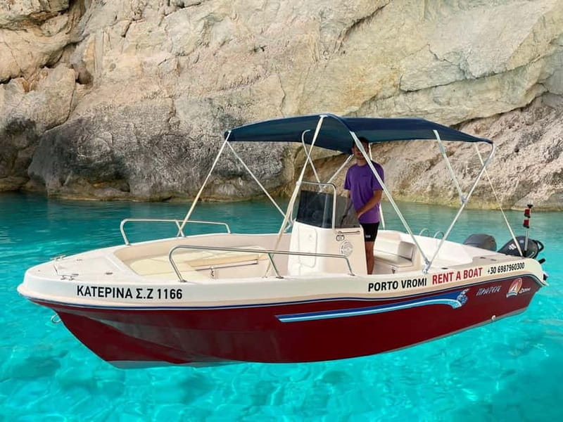 Zakynthos: Shipwreck & Caves Private Boat Tour with Skipper - The skipper makes the difference