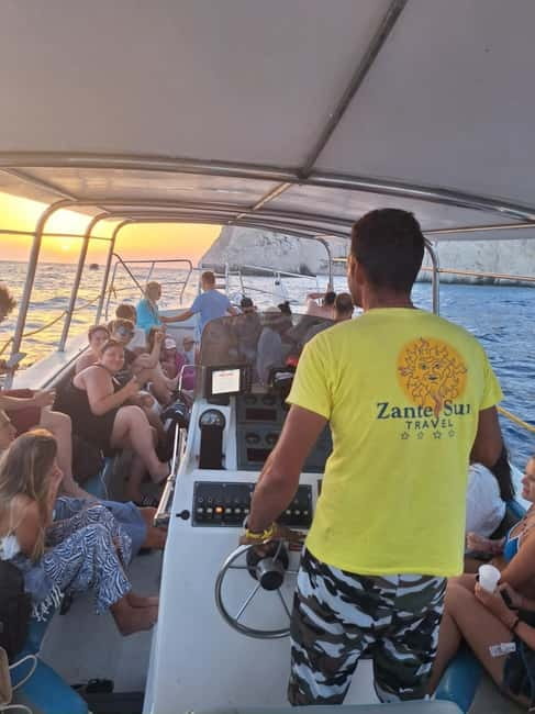 Zakynthos: Turtle Spotting, Marathonísi & Keri Caves Cruise - Turtle spotting in the waters of Laganas Bay